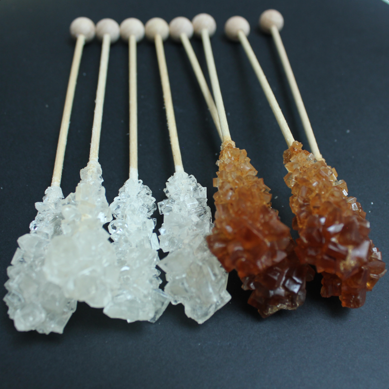 6 bâtonnets de sucre de canne cristallisés, coloris blanc et ambre